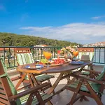 Front Mirjana Apartment Rogoznica (Sibenik-Knin)