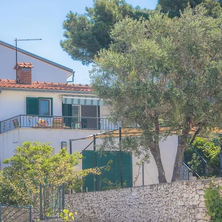 Front Mirjana Apartment Rogoznica (Sibenik-Knin)