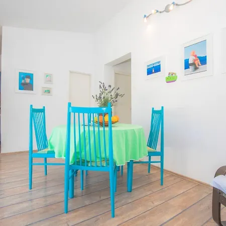 Apartament Front Mirjana